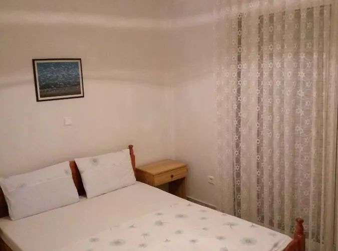 Petridis Olympiakí Aktí